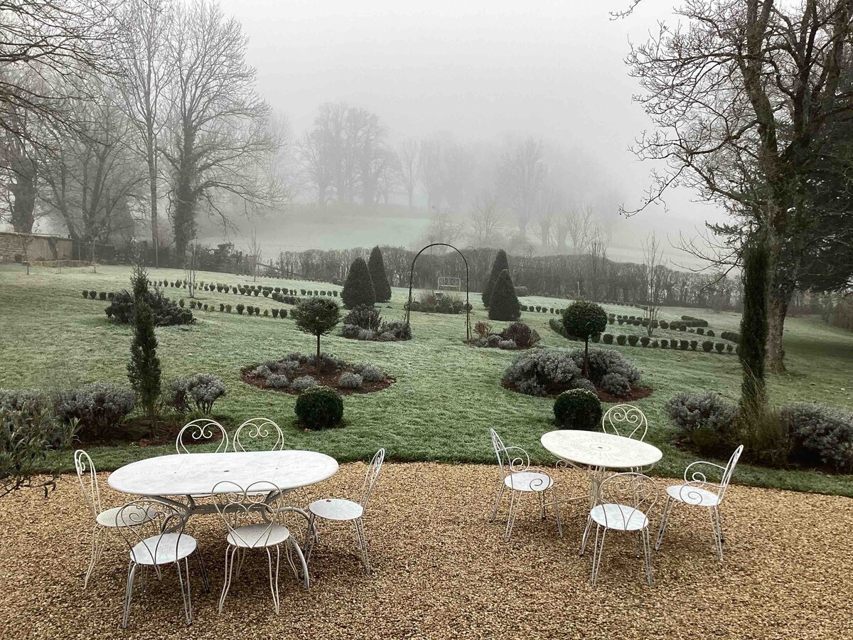 Winter escape to Bourgogne country. Special.