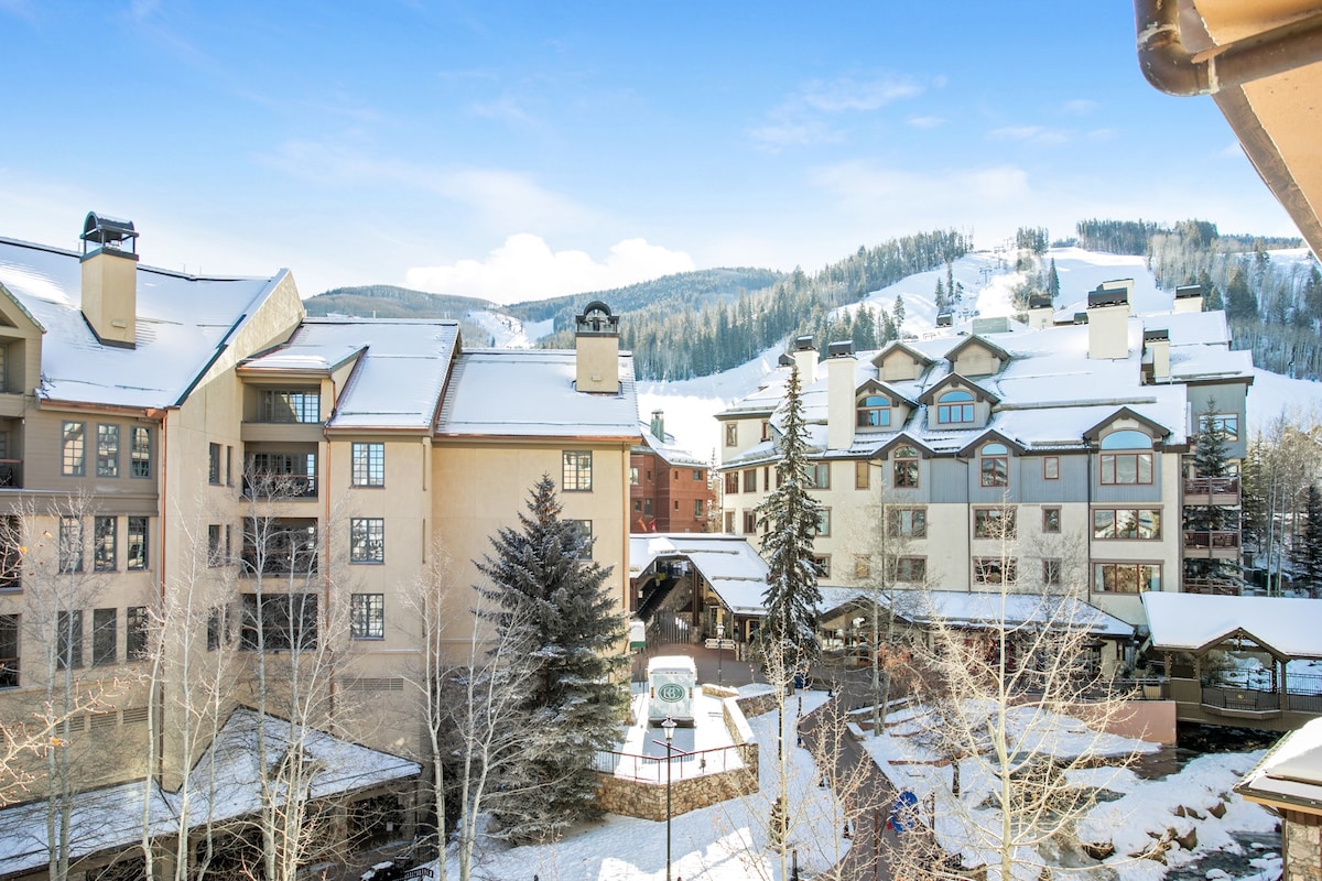 Luxury Retreat Steps from Centennial Express Lift