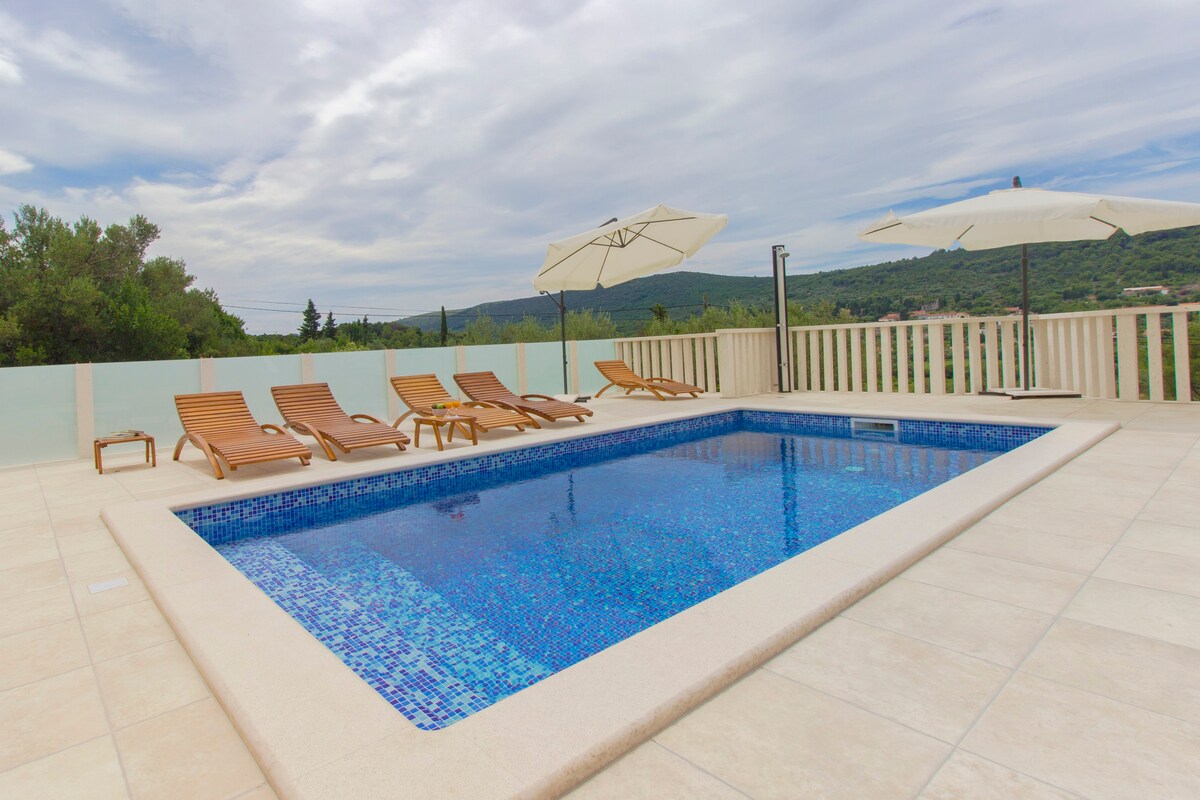 'Paradise" apartment with pool, Dugi otok