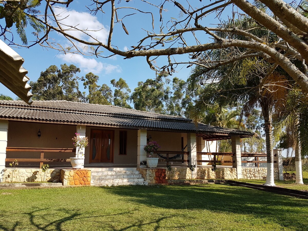 Venha curtir a tranquilidade do campo , paz total!