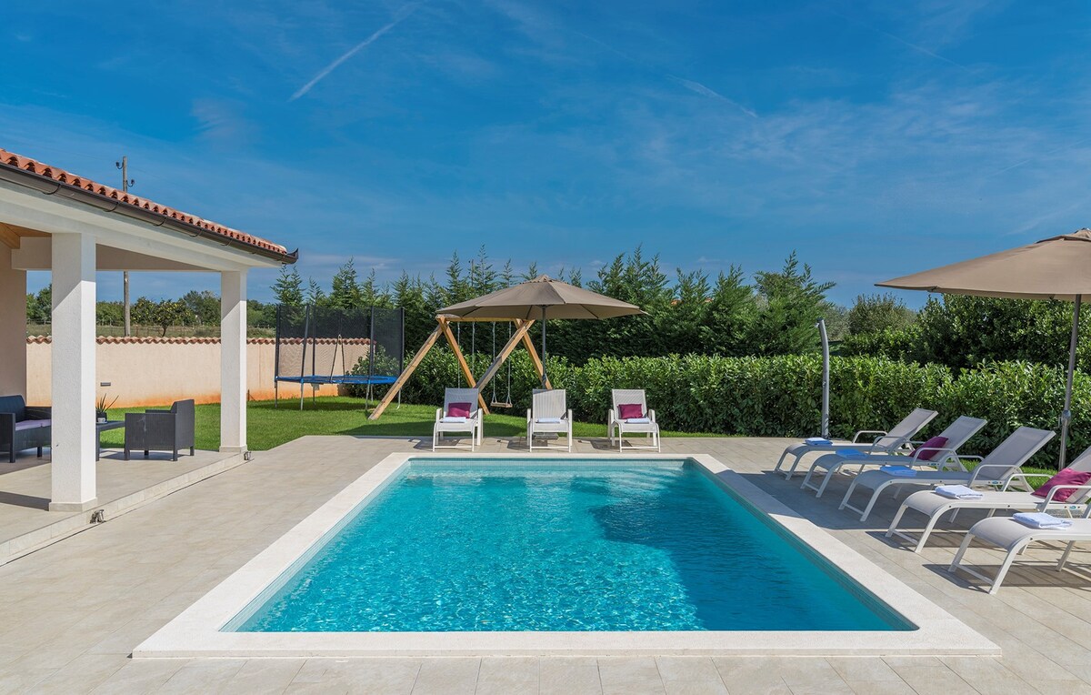 Villa Magica with Private Pool and BBQ
