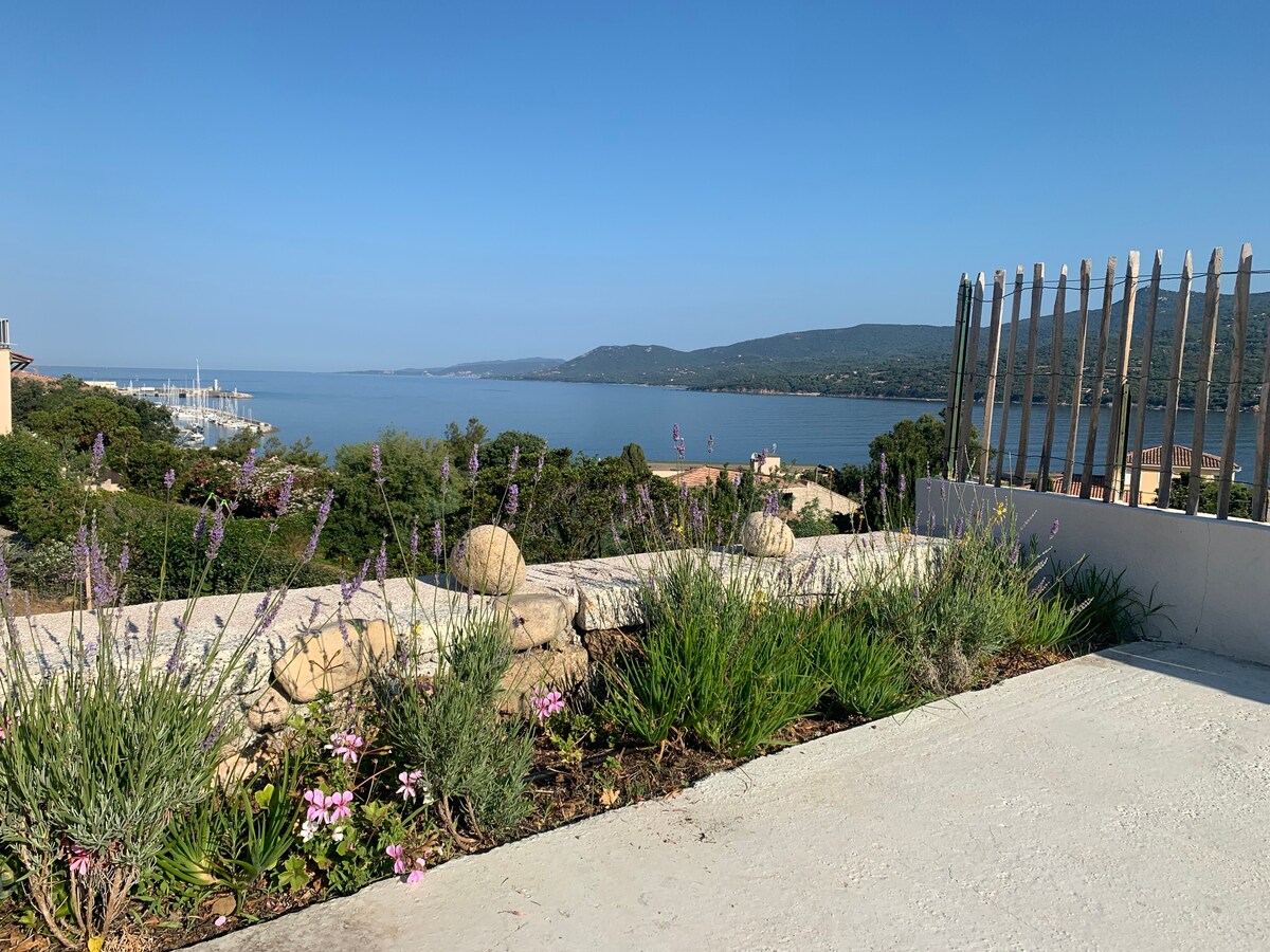 Charmante maison avec une splendide vue mer