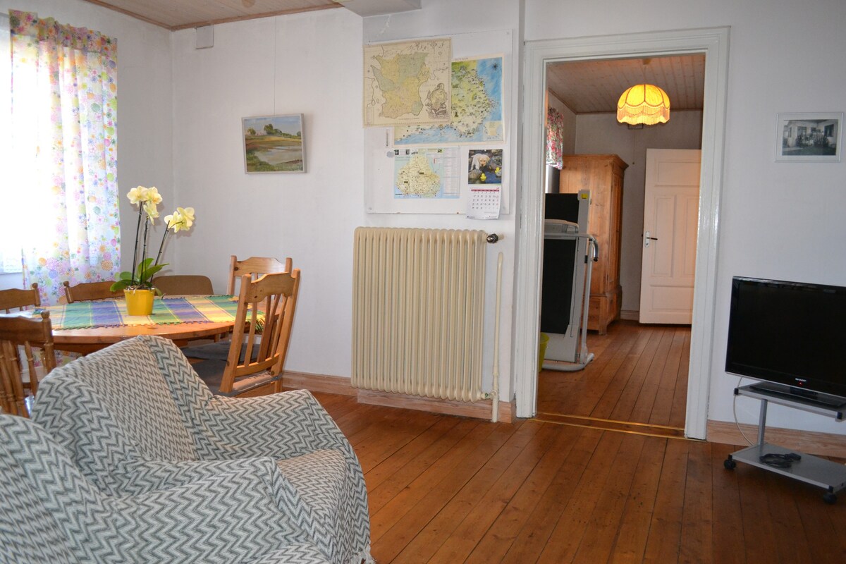 Gamla Caféet, apartment with garden on Österlen