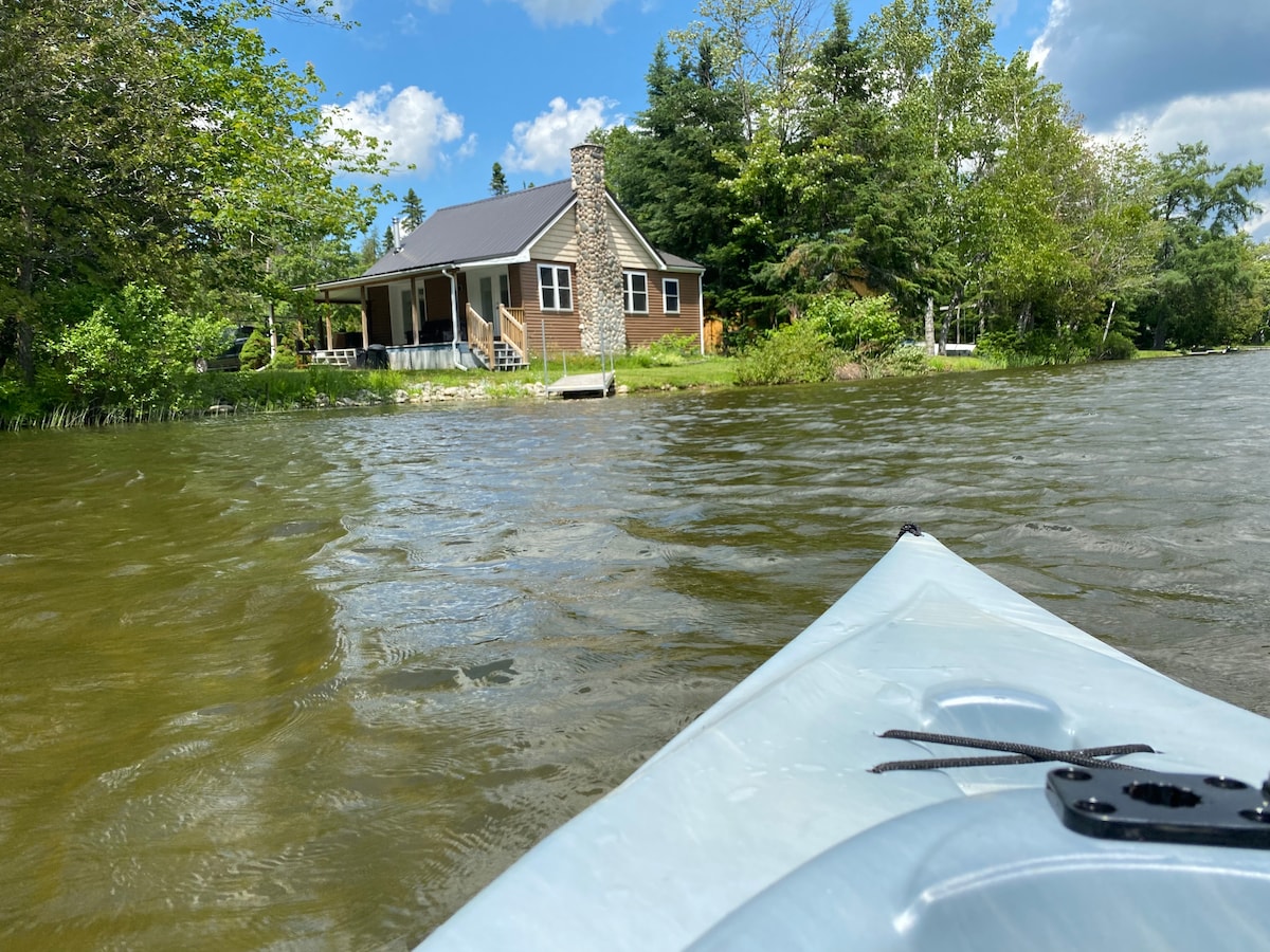 Cheerful Northern Maine Cabin