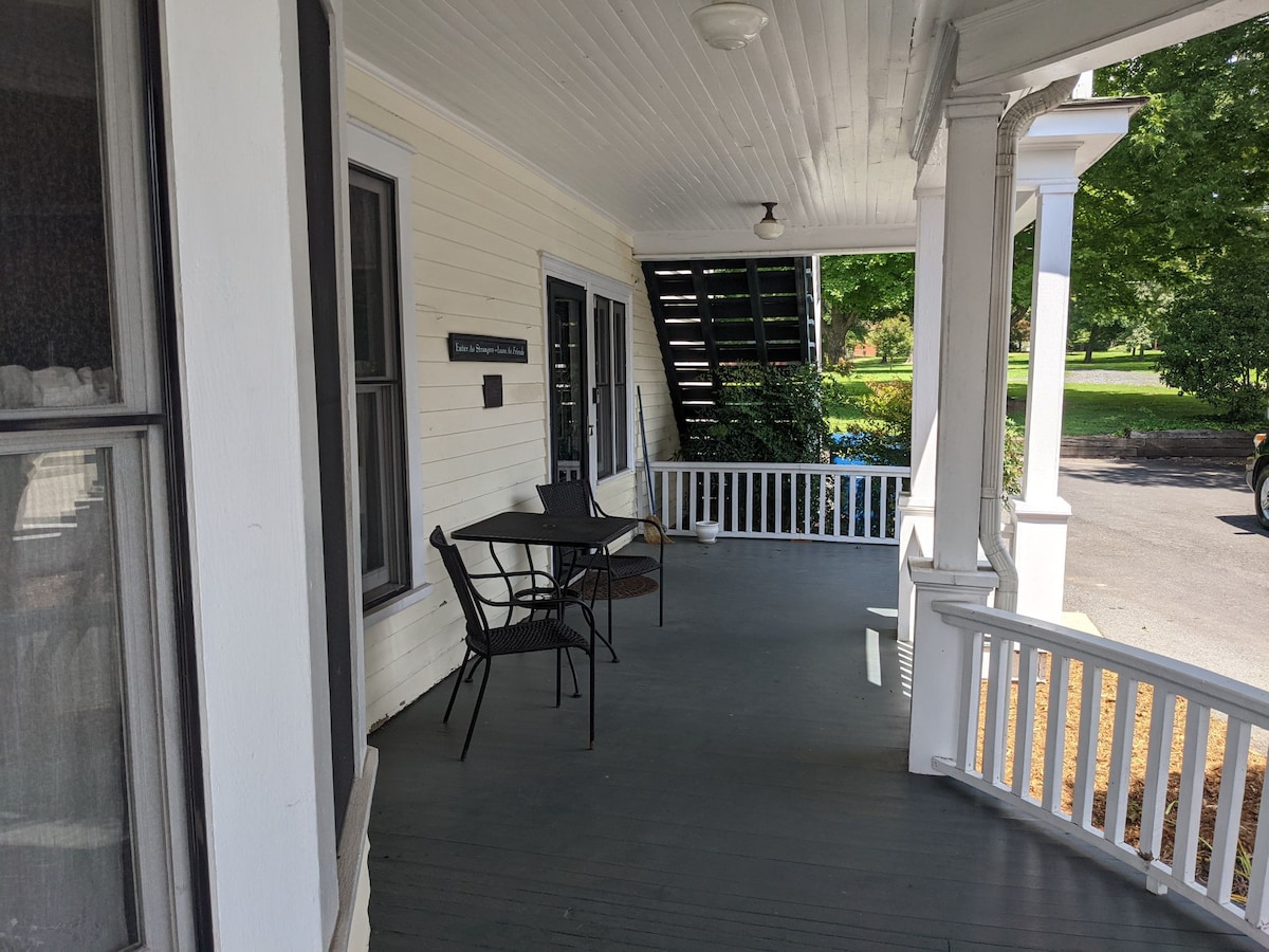 Main floor, Historic Wade-Arscott Inn.  2BR/2BA