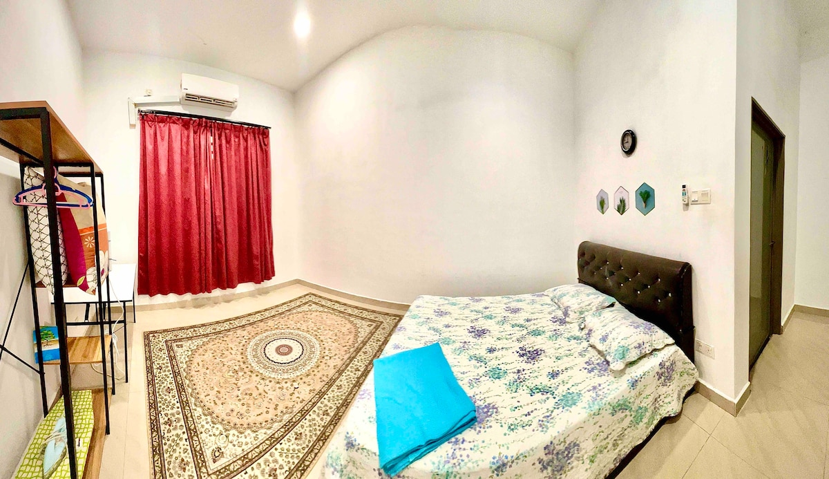 Azzahra Homestay Pekan Fully Aircond Wifi Netflix