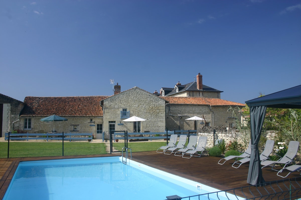 A 3 bedroom gite with swimming pool & games room