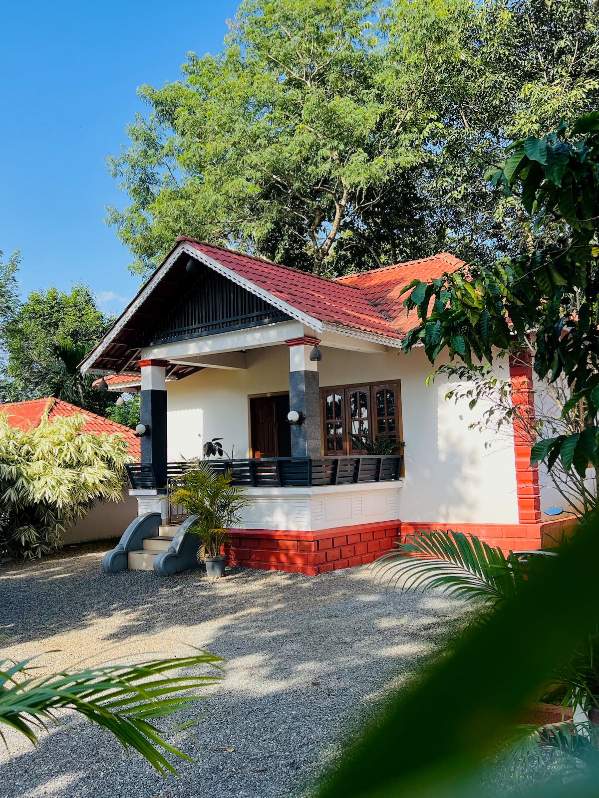 Camp Hut, The Serene Stay