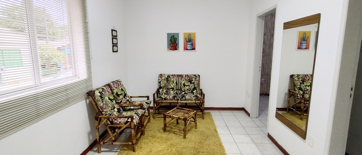 Apartamento simples, mas aconchegante