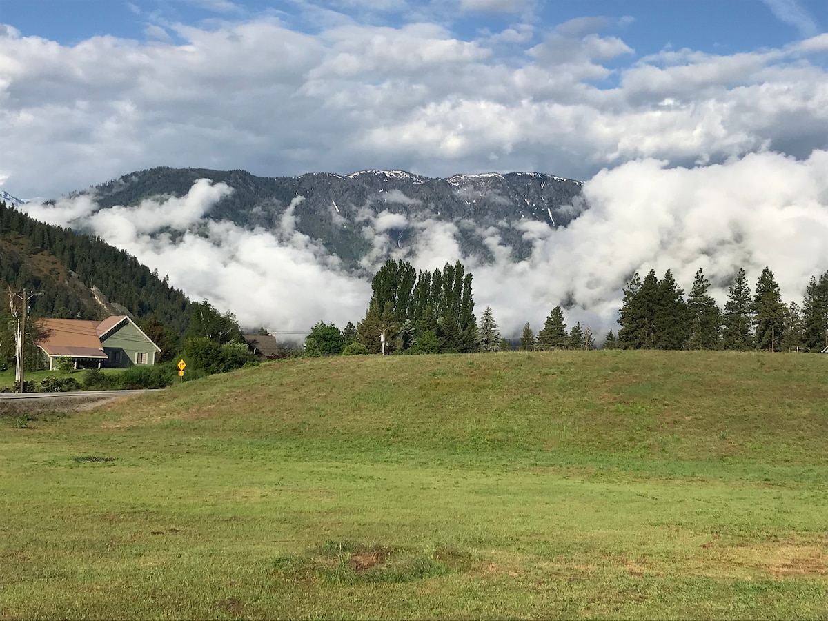 令人惊叹的山景！ White Weasel小屋# 3