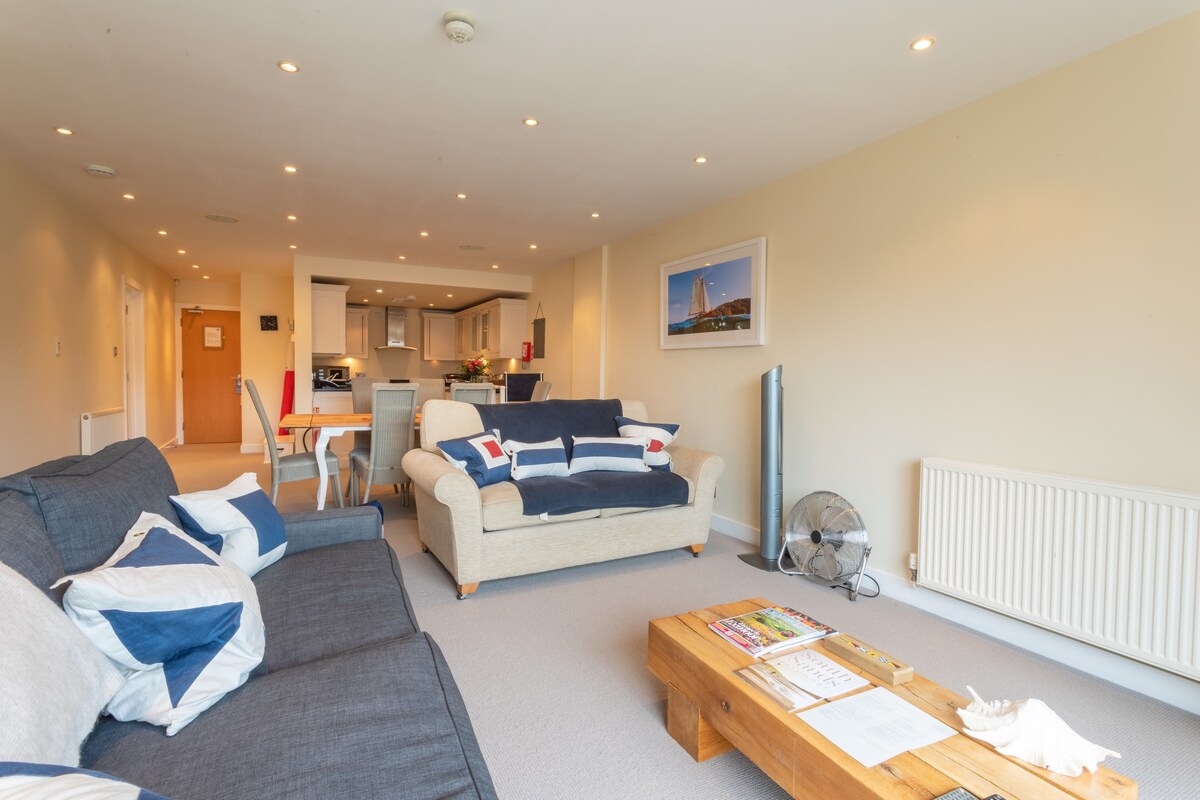 South Sands Beach Suite 32