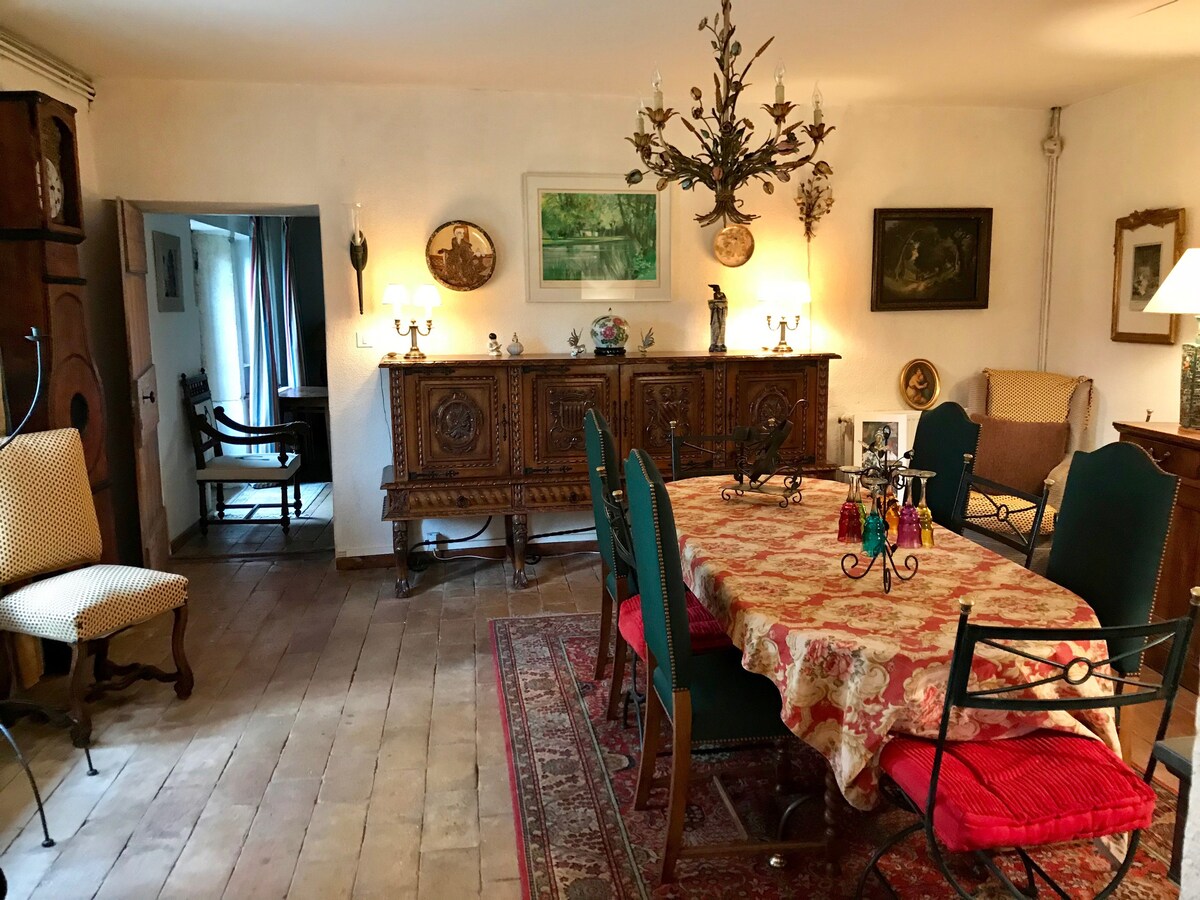 Chambre dans Maison de Famille, route des vacances