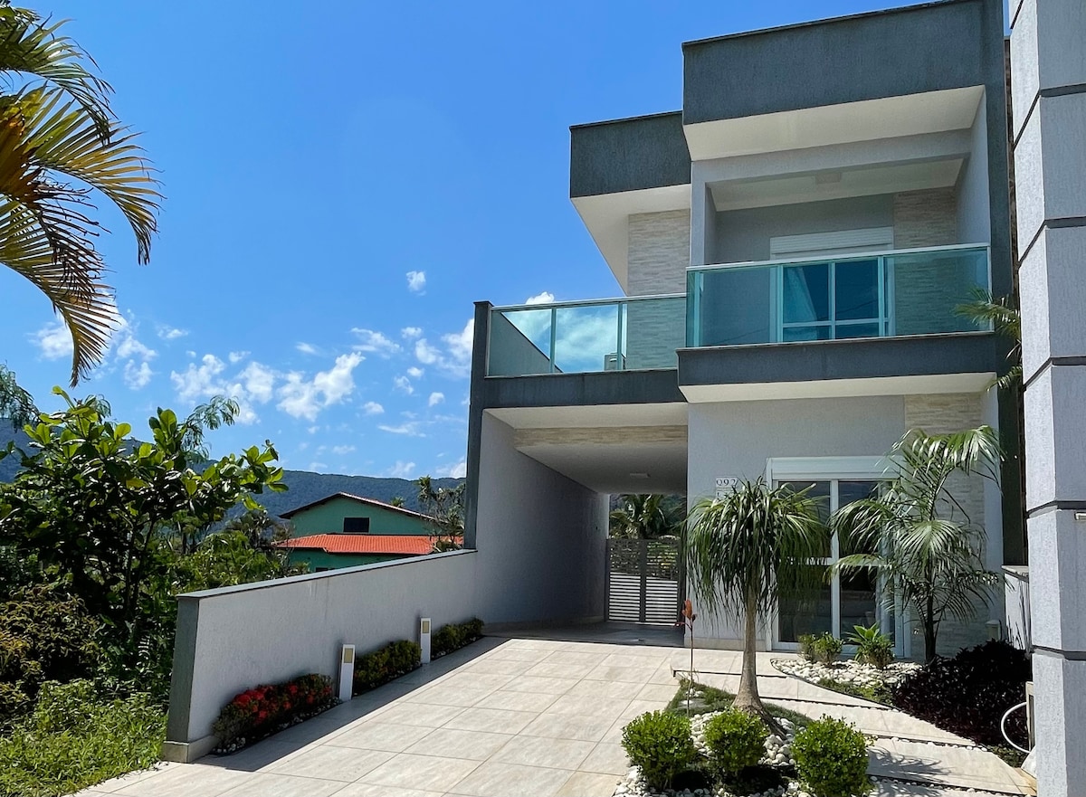 Modern house Morada da Praia Litoral Norte