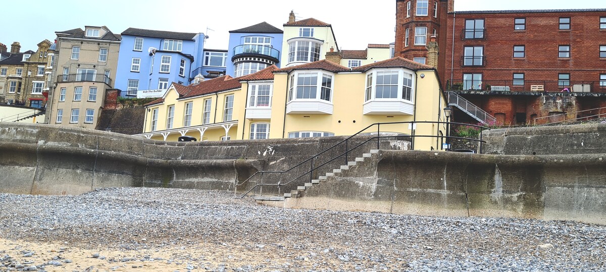 The Bath House、The Promenade、Cromer。