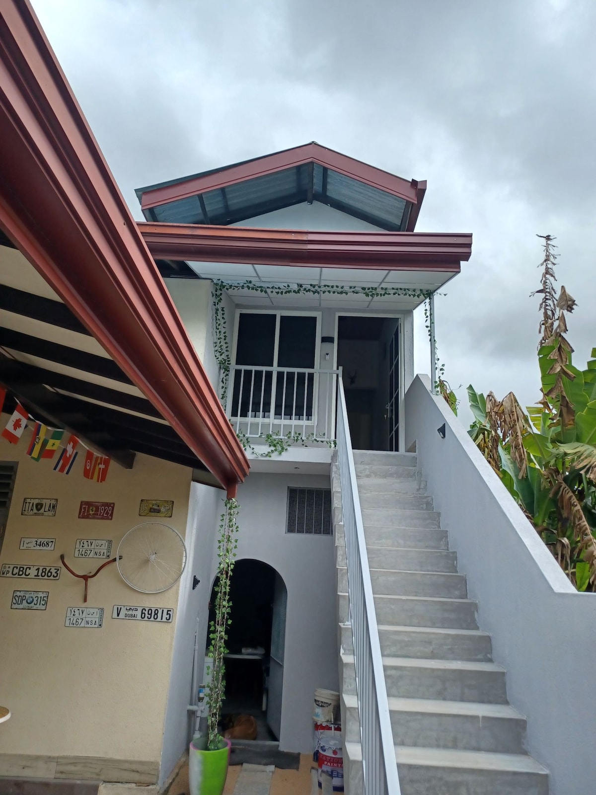 MF Villa Rooms rent  Negombo SRI LANKA