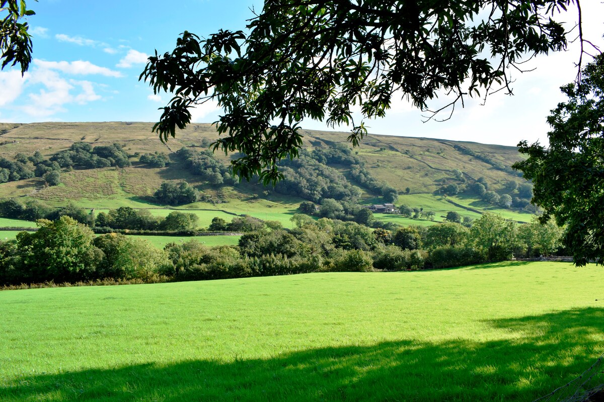 Holiday Home in Dentdale with abundant character