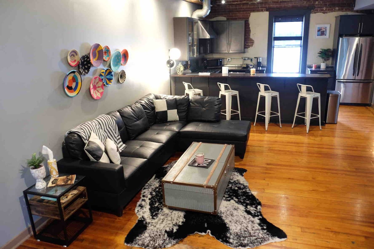 The Ultimate Downtown Loft for Big Groups
