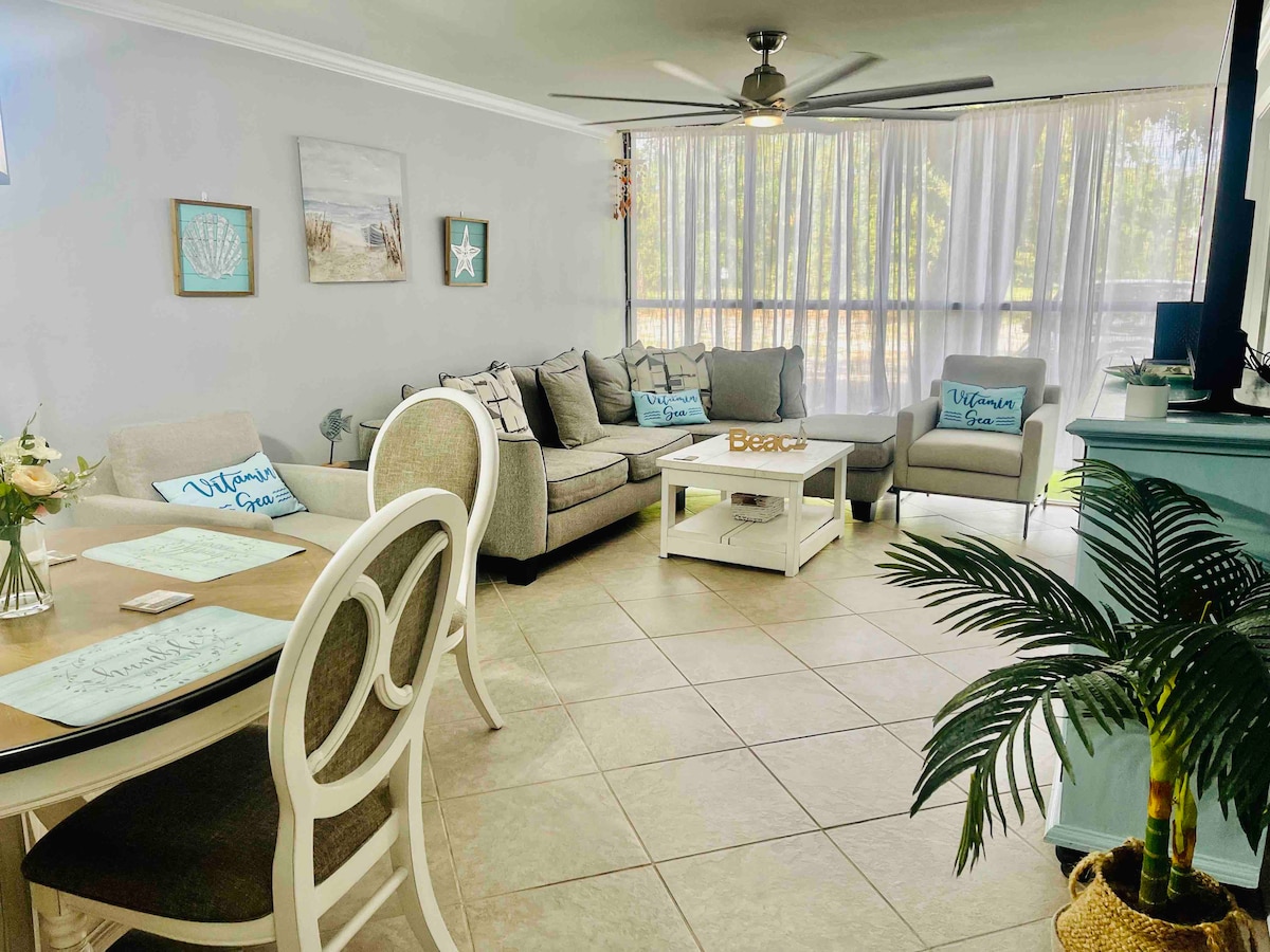 Biloxi Condo - Bottom Floor near The BEACH & Pool