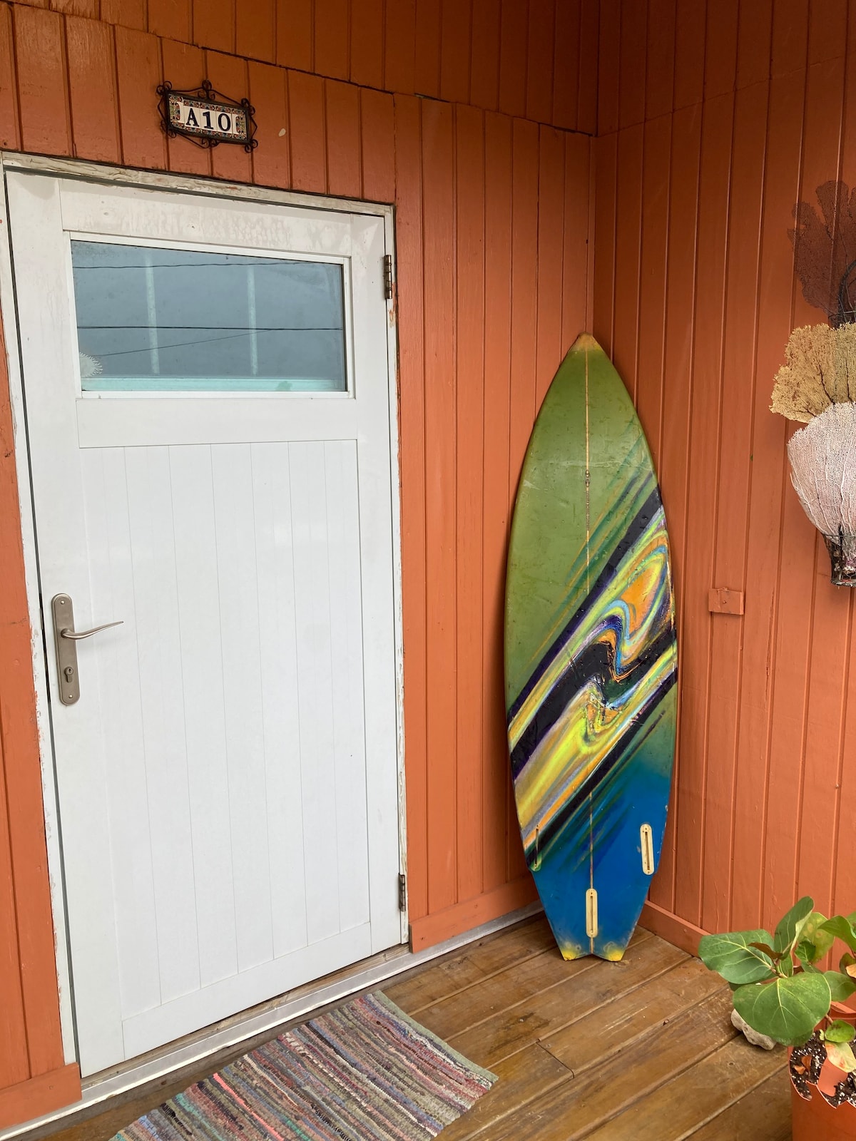 Surfers in Paradise resting Casita.