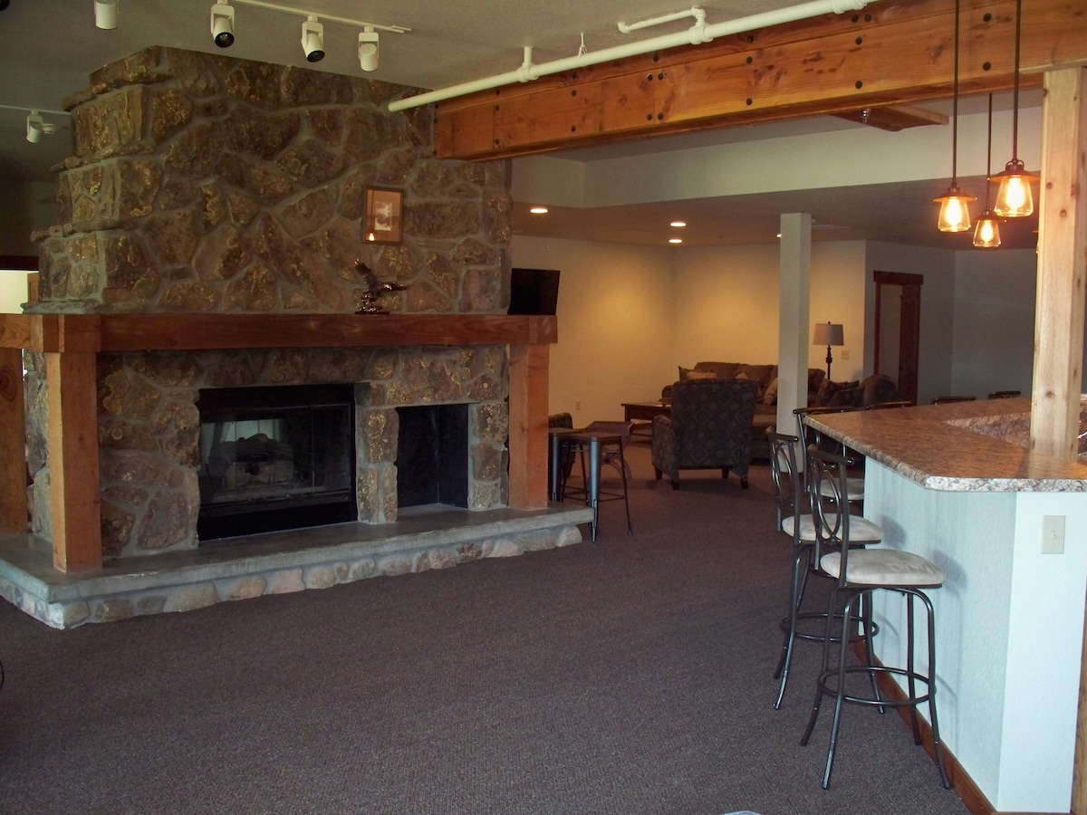 Canyon Lake Resort Reunion Lodge Main Floor