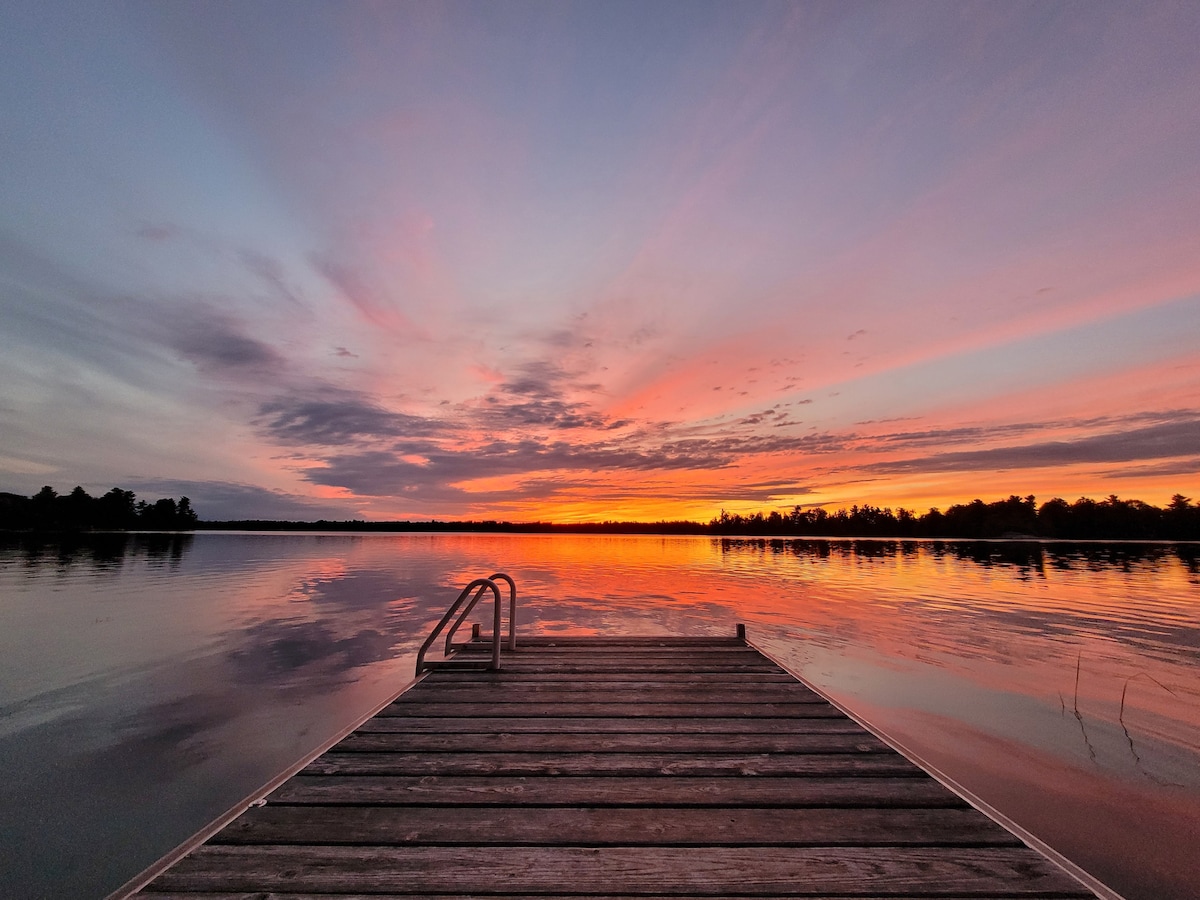 Sunset Lakehouse Retreat