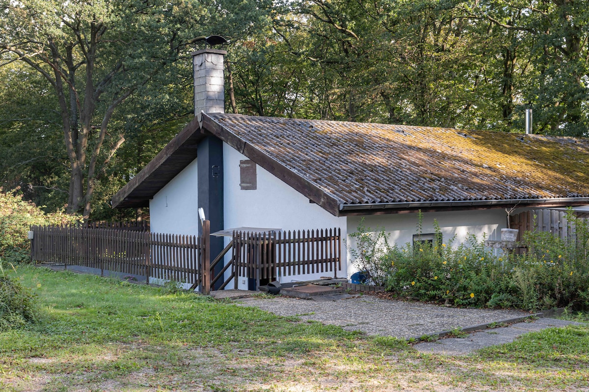 Gemütliches Waldhaus