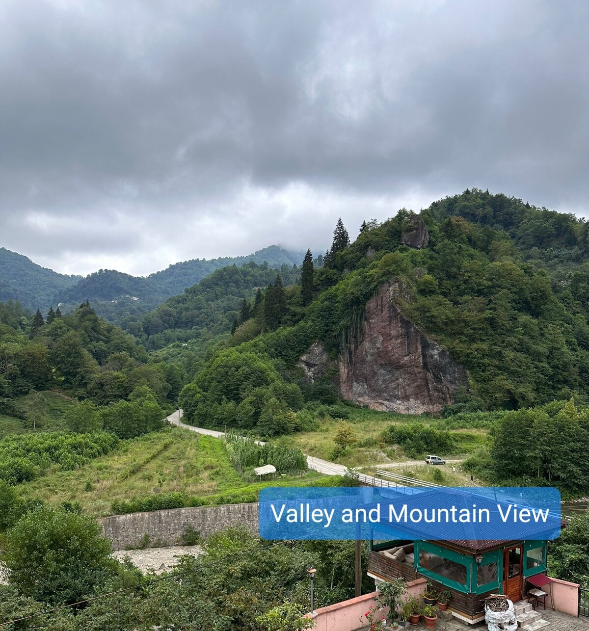 Trabzon Akarsu ve Vadi Kenarında Klimalı Lux House