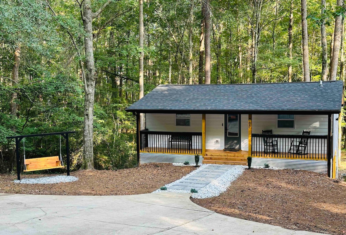 Mourning Dove Lake Cabin