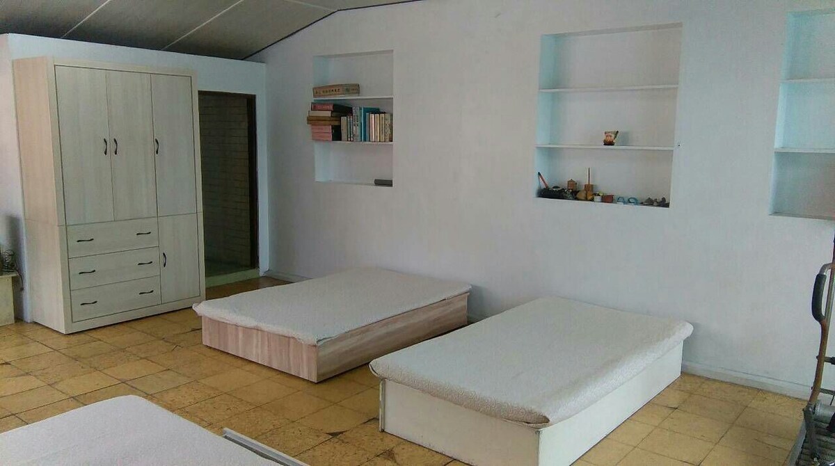 Cozy and spacious room in Beidou北斗,近溪州公園 公路花園 夜市