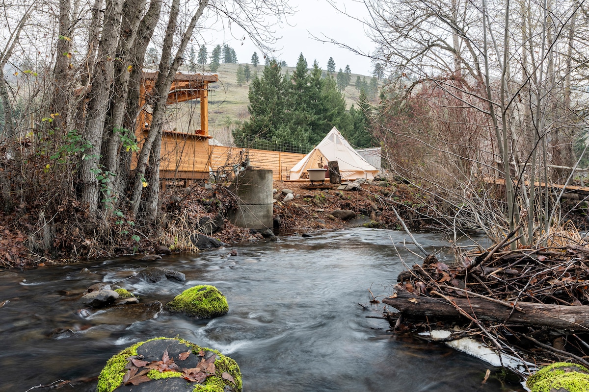 Creek-side Glamping Adventure