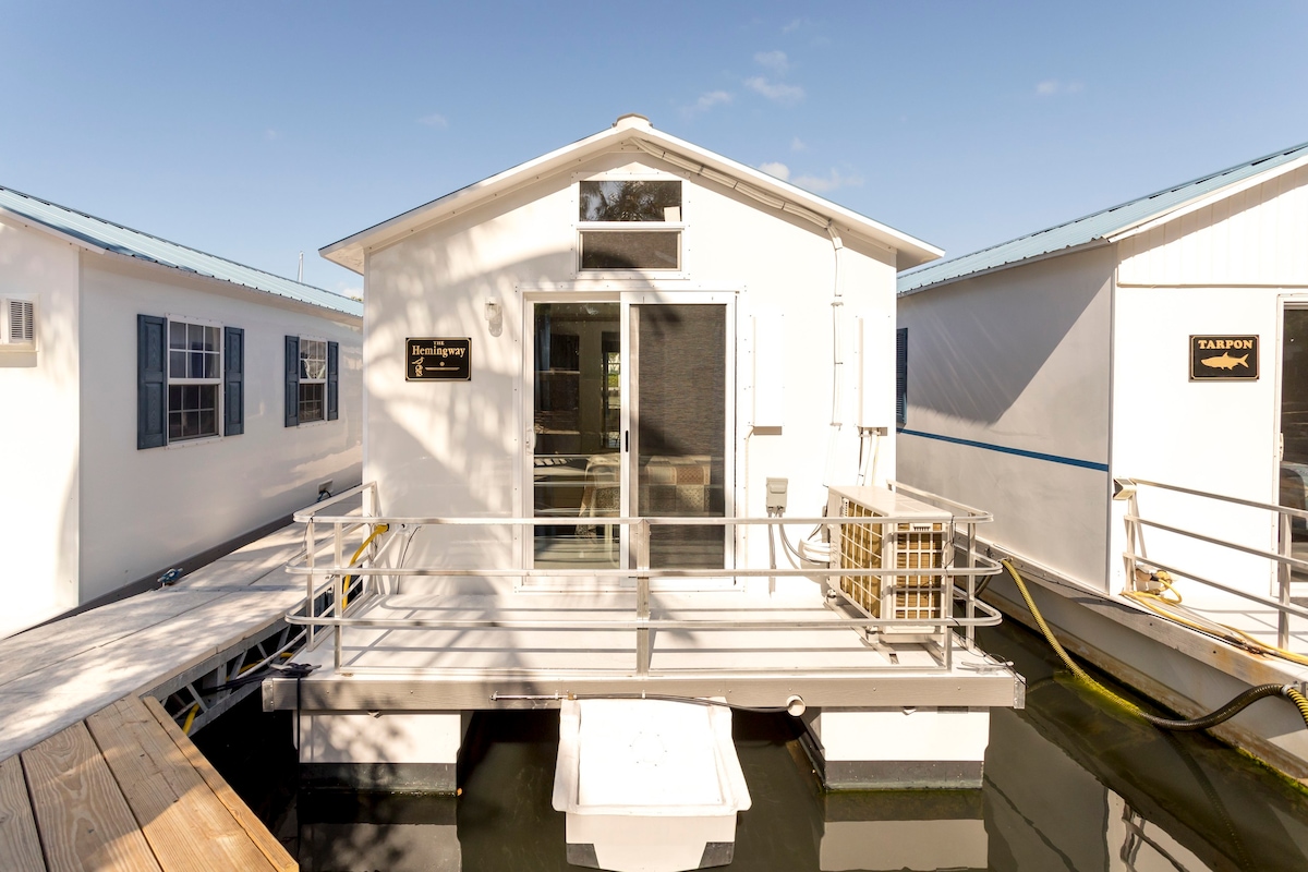 Aqua Lodge Houseboat 2卧/1卫！