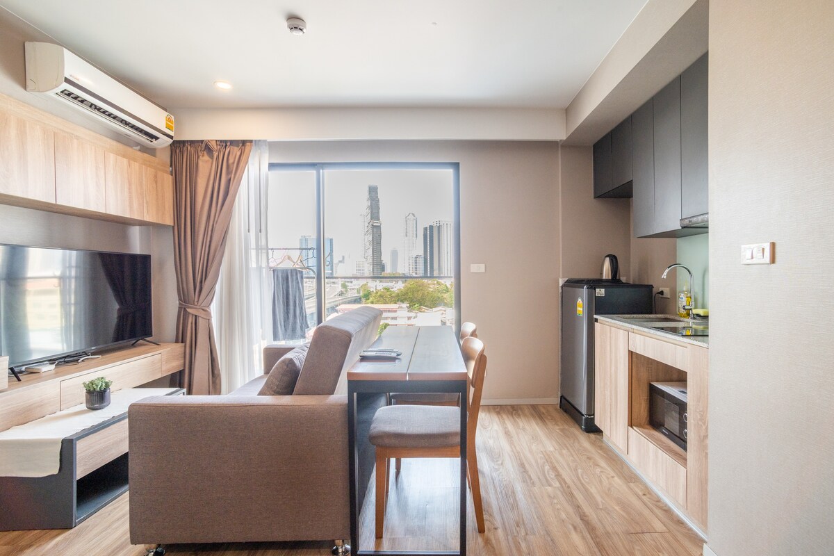 CityView Room|Airbnb官方拍摄|2米超大床|城市景观|Silom-Sathon商圈