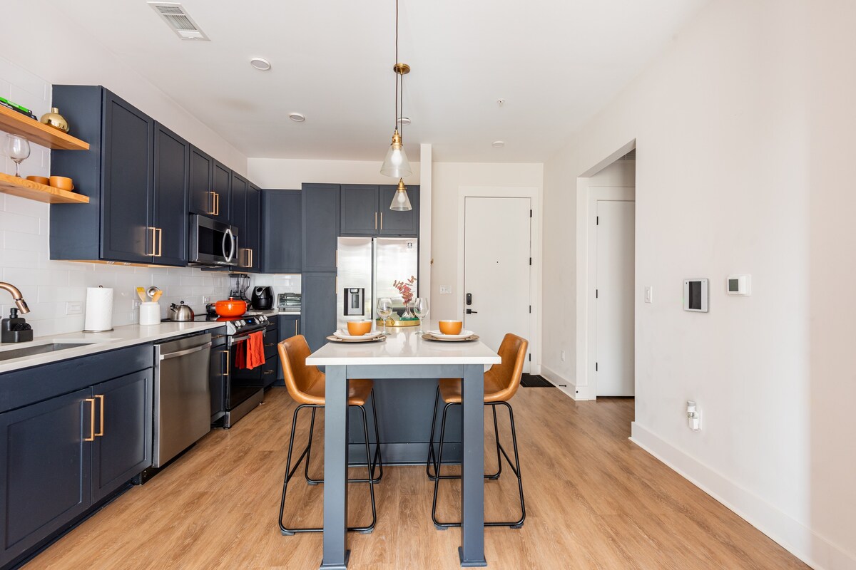 Trendy Apt in Lower South End | Free Parking