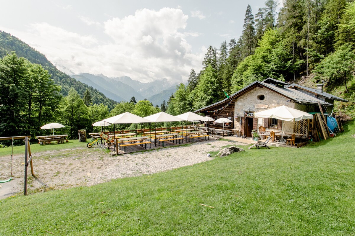 多洛米蒂山间山间小屋Rifugio Cercená