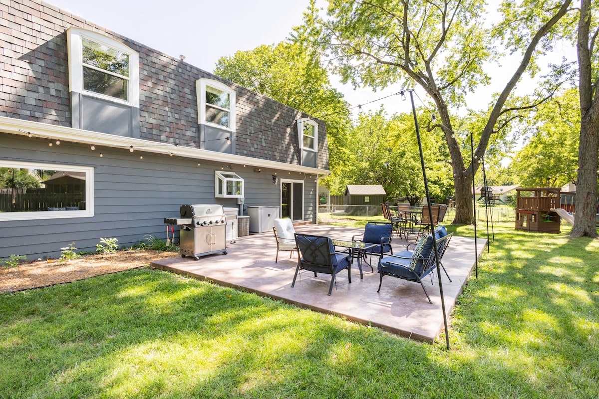 Cheerful 4-bedroom home in North Central Indy