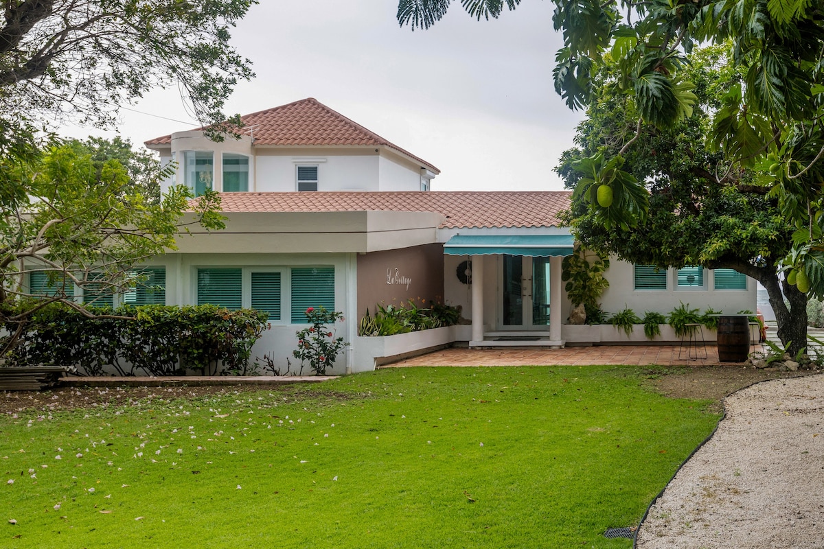 La Cottage, Ocean Front House