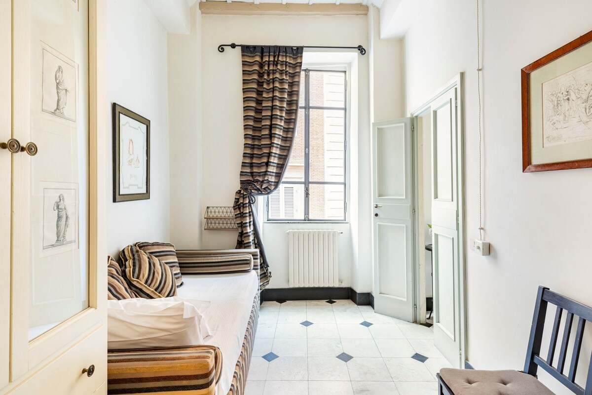 优雅的公寓位于纳沃纳广场和梵蒂冈之间