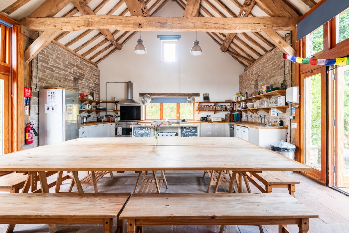 The Hay Barn at Jamie's Farm (sleeps 6)