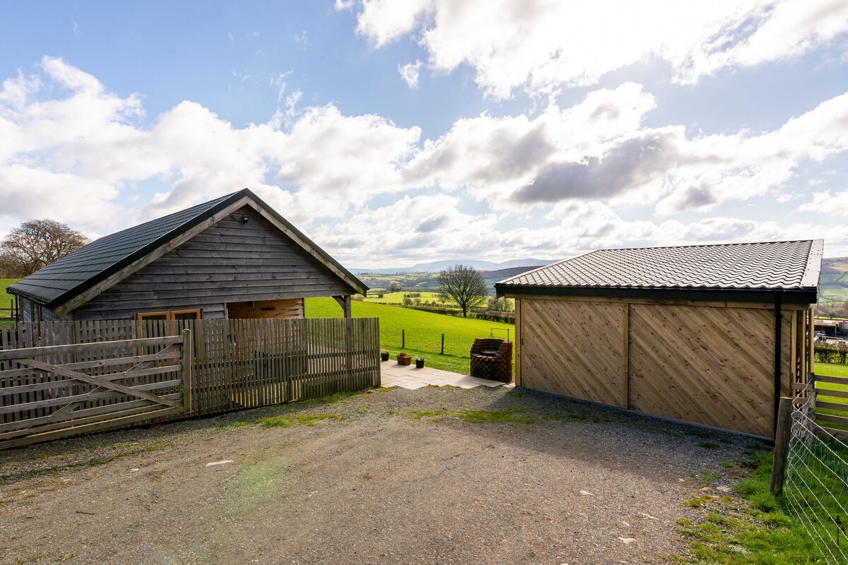 Lundy Lodge Begwns景观