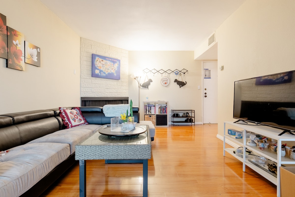 Private BR/BA with king bed close to Cal Tech, PCC