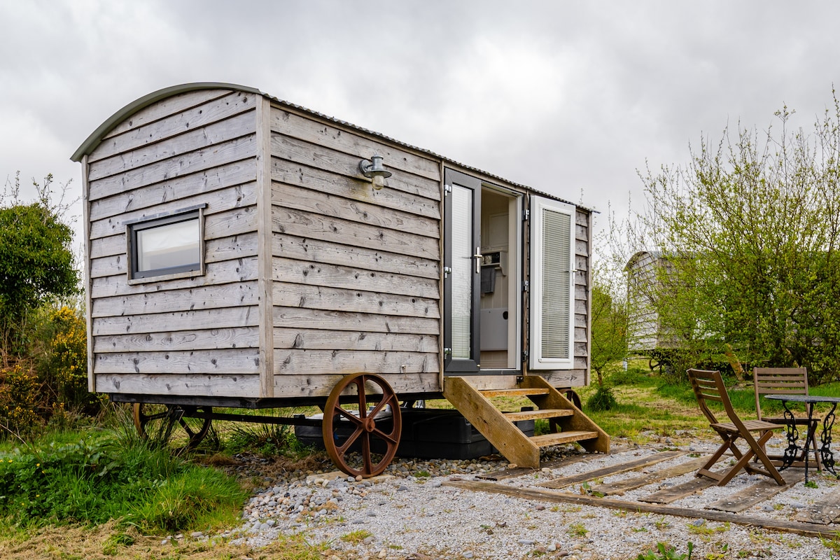 豪华露营小屋，非常适合动物爱好者。小屋2.