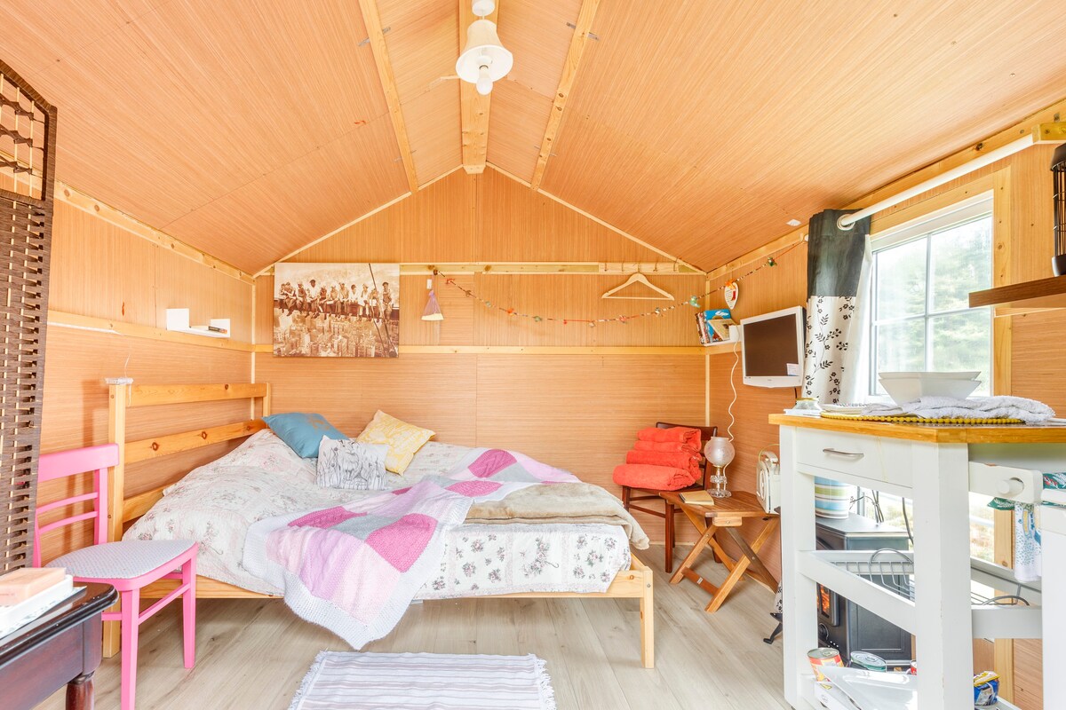 glamping-THE NOOK - holidayintinyhouse