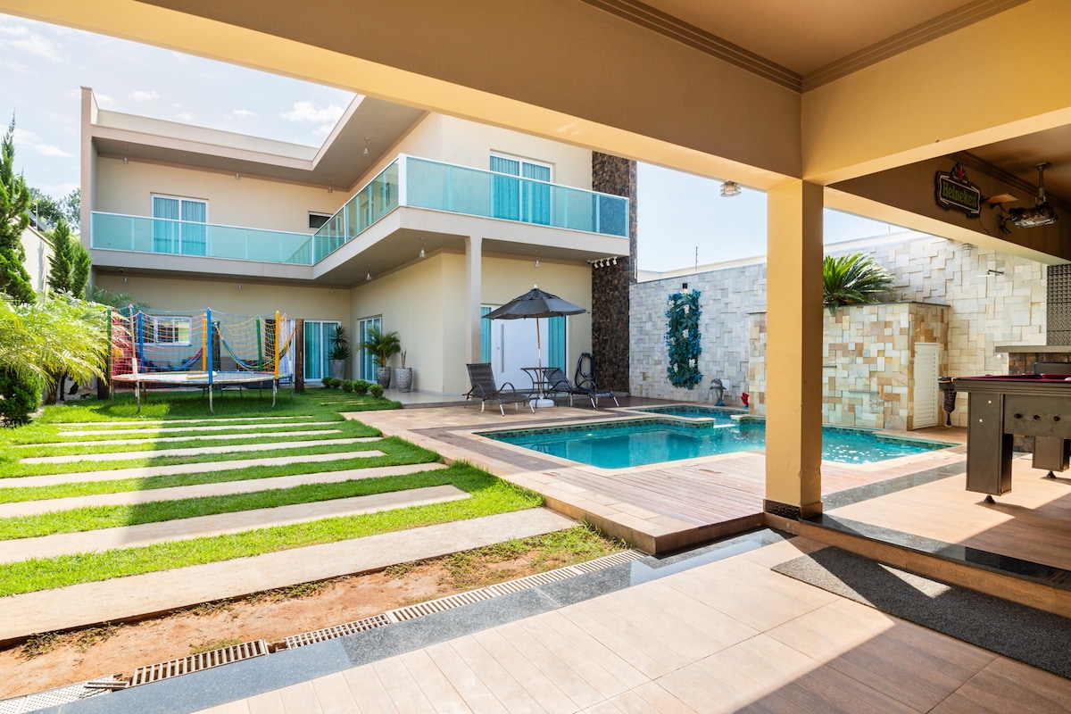 Casa Residencial - Brotas SP的加热泳池