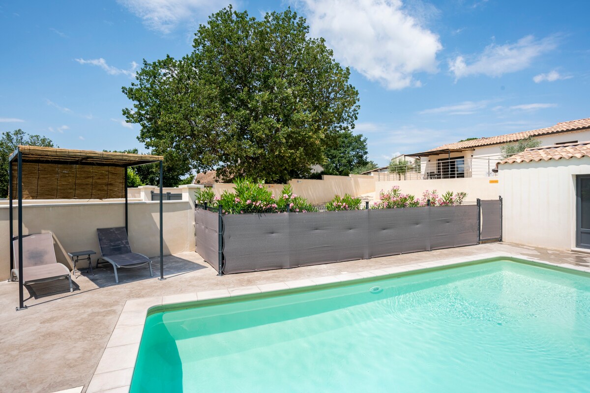 Maison d'Aaron 4*, 4 personnes avec piscine