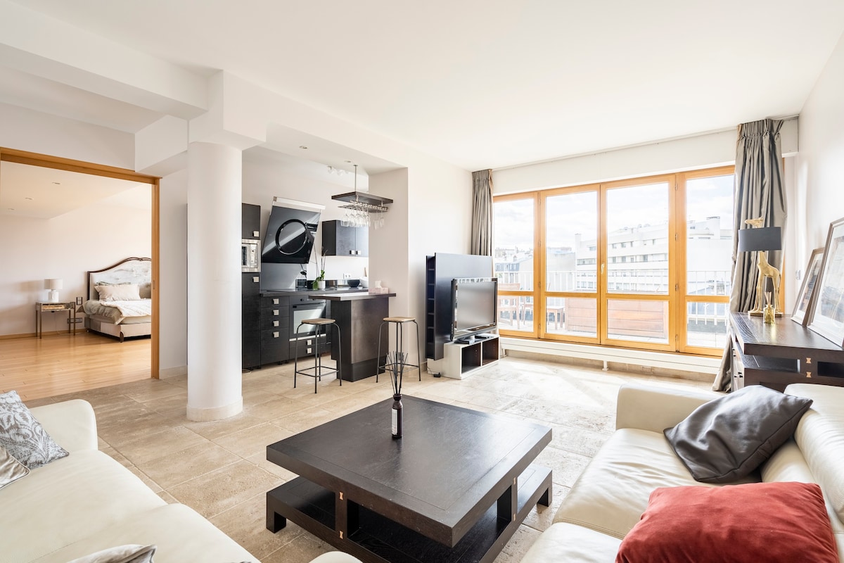 Champes Elysees Luxury Rooftop Apartment