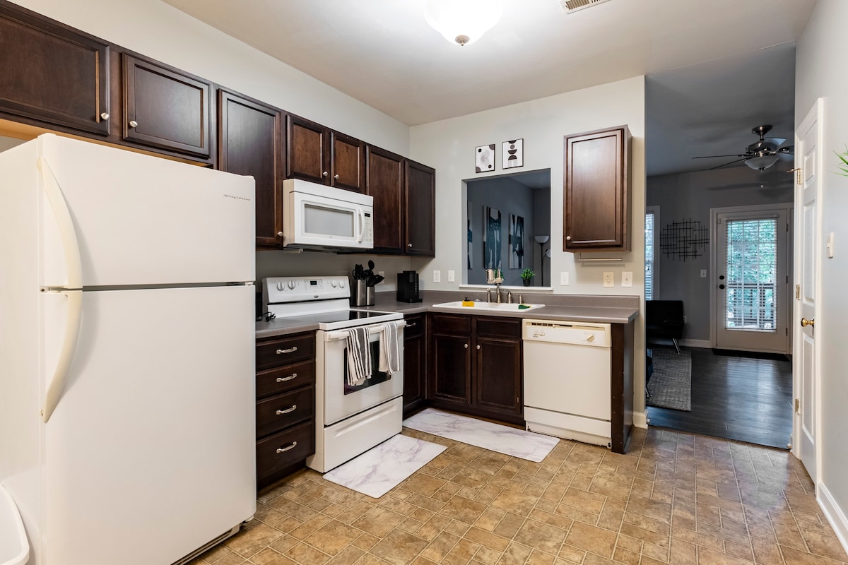 Full Townhouse in Downtown Raleigh | NC State Univ