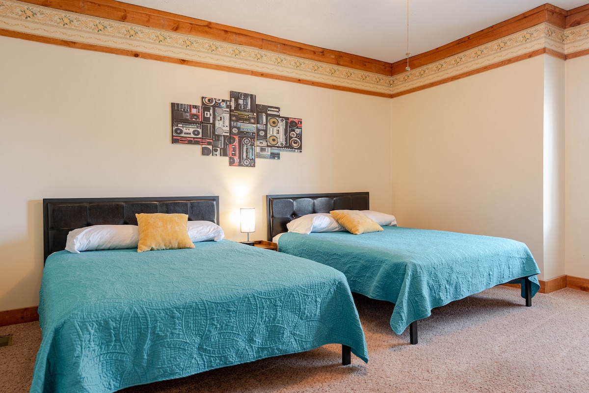 舒适的2卧室历史悠久的房源，小木屋般的氛围