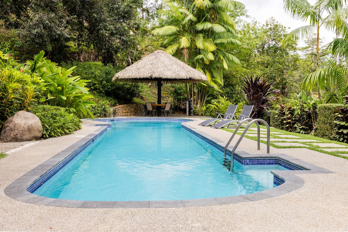 Romantic Bali Casita, Private Pool, Wi-Fi