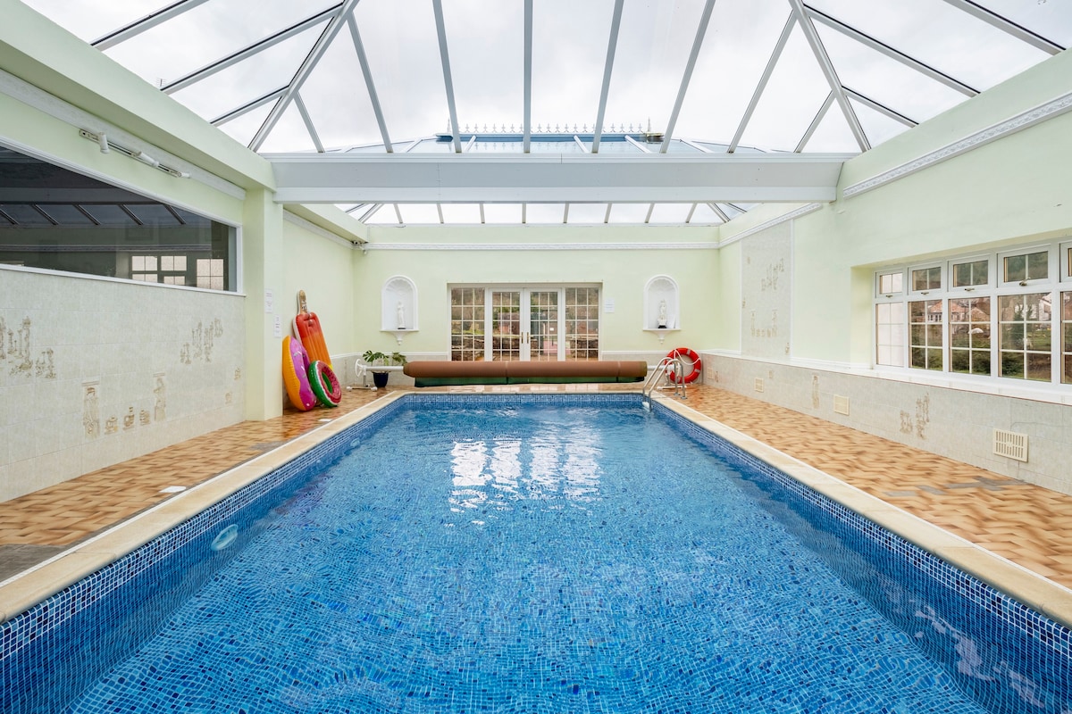 Private Indoor Pool & Tennis Court