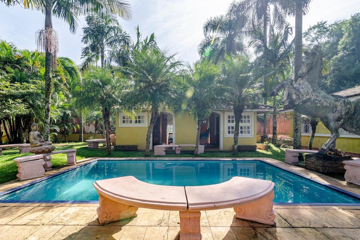 Casa linda com piscina  na Serra da Cantareira